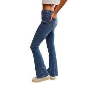 We The Free Split slim Flare Jeans in Blue